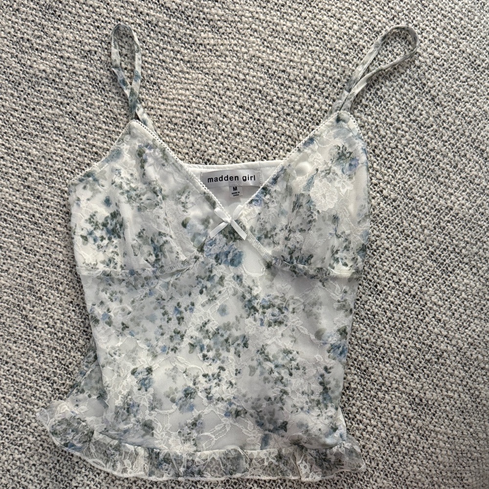 Madden Girl Floral Lace Camisole — Women’s Medium